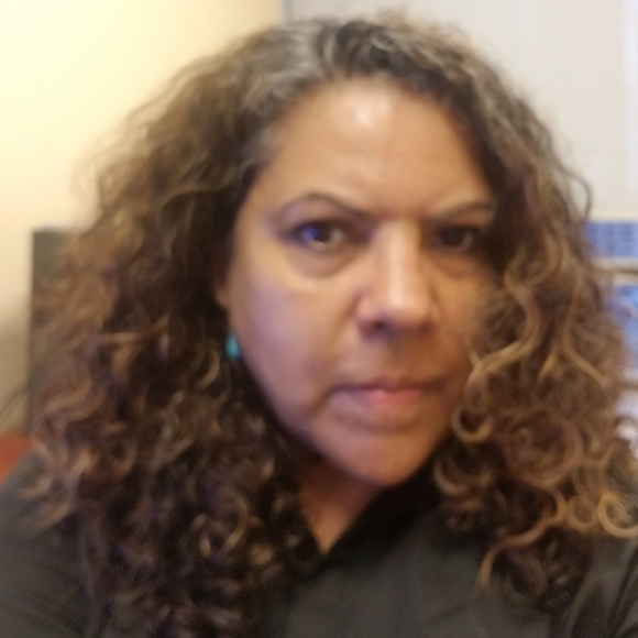 Meet your Posher, Andrea - Picture 1 of 1